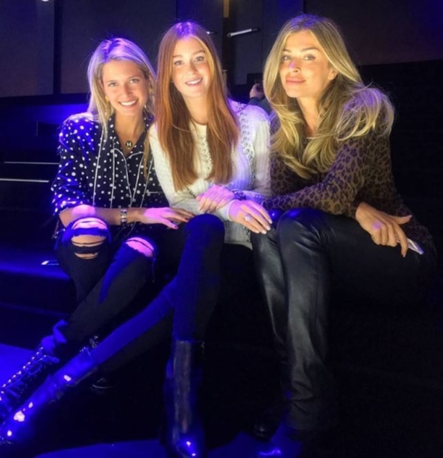 https://www.instagram.com/marinaruybarbosa/?hl=en Bastidores do Women's Fashion Show, em Milão