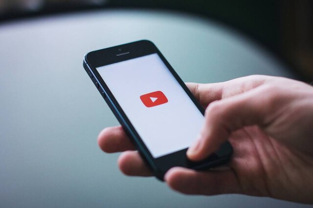 StockSnap/Pixabay YouTube terá mais de 10 mil trabalhadores focados em combater conteúdo extremista e de pedofilia