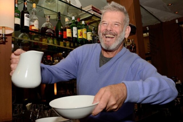 Wellington Nemeth Charlô Whately aos 63 anos.