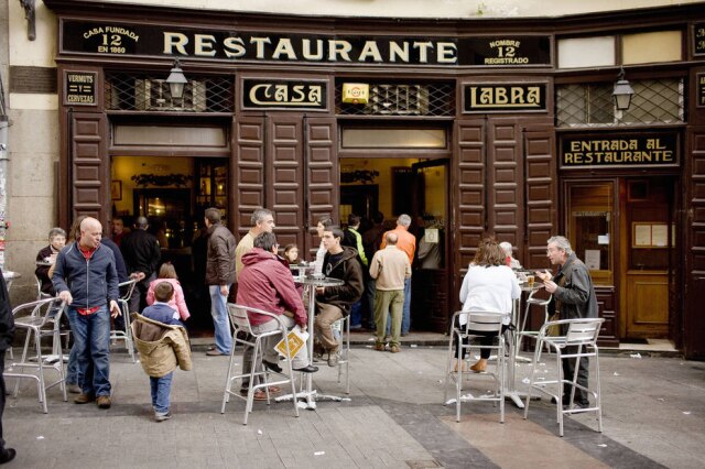 Restaurante e bar de tapas Casa Labra, em Madri 