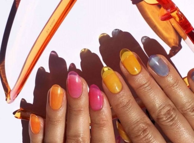 Instagram/@jessicawashick A unha de 'gelatina' é sucesso no verão do Hemisfério Norte