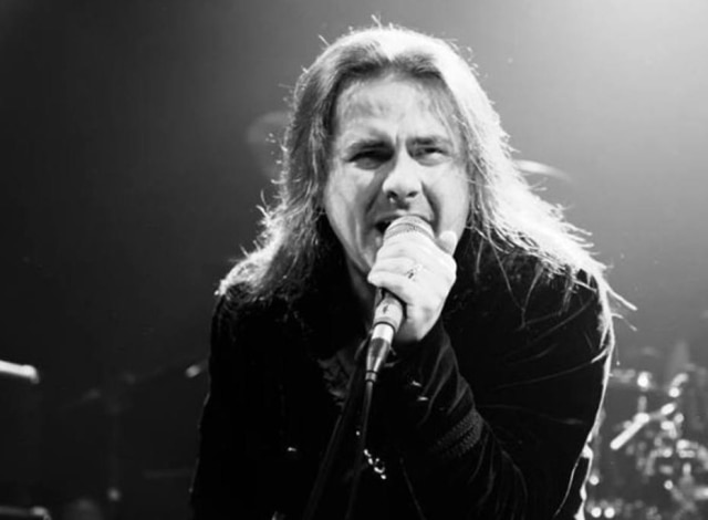 Facebook/AndreMatosOfficial O cantor André Matos, que morreu em junho de 2019.