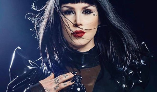 Instagram.com/juscallmetara A tatuadora americana Kat Von D tem uma marca de maquiagem com o seu nome