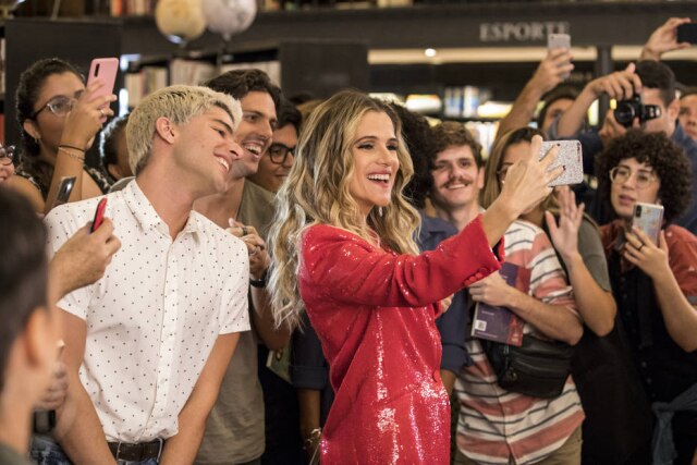 João Cotta / Globo / Divulgação Ingrid Guimarães em cena da novela 'Bom Sucesso'.