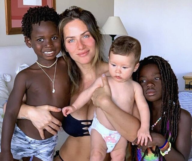 Instagram/@gioewbank Giovanna Ewbank e filhos Bless, Zyan e Titi