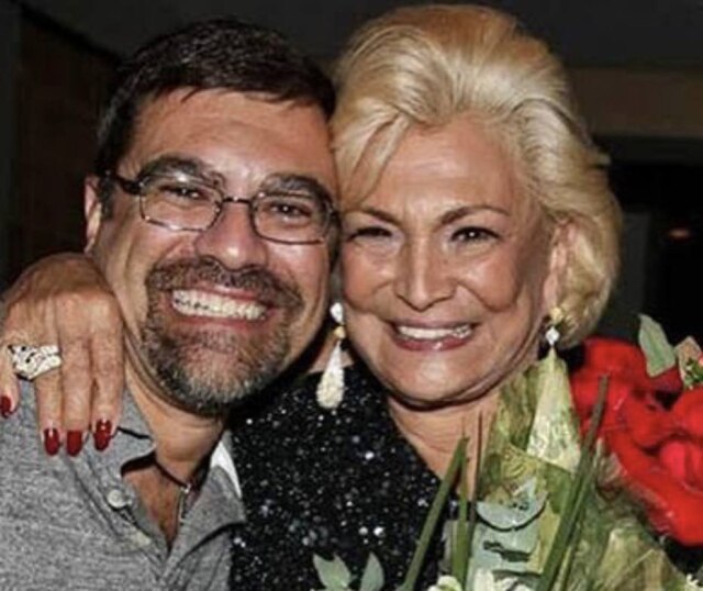 Instagram/@marcellocamargo.hebe Marcello Camargo e a mãe, a apresentadora Hebe Camargo