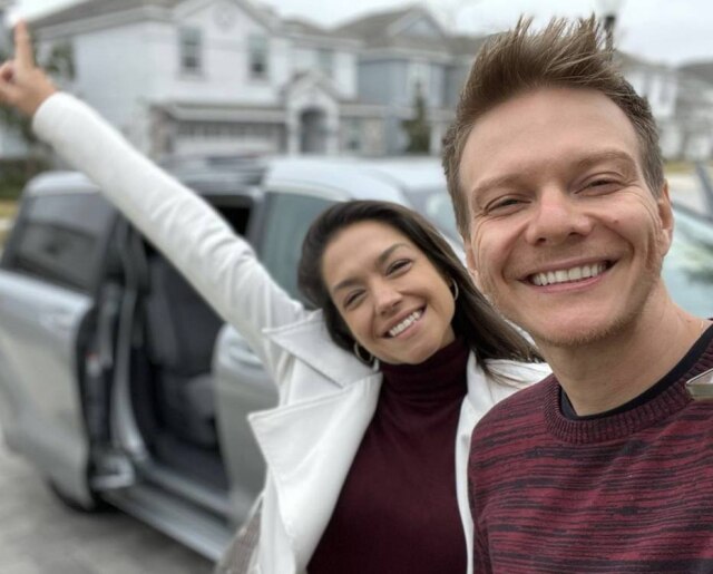 Instagram/@tatafersoza A atriz Thais Fersoza e o cantor Michel Teló curtem férias nos Estados Unidos