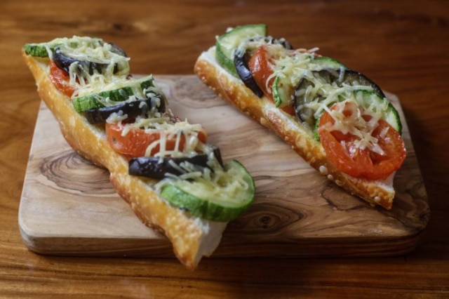 Gabriela Bilo|Estadão Antepasto como refeição nessa receita de sanduíche provençal