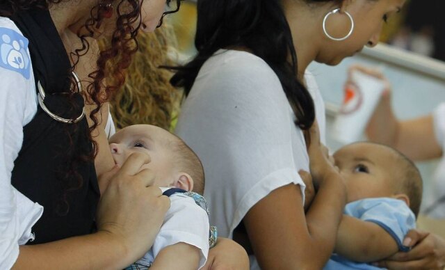 REUTERS/Juan Carlos Ulate Amamentação não influencia tanto no Q.I. quanto se imagianava, aponta novo estudo.