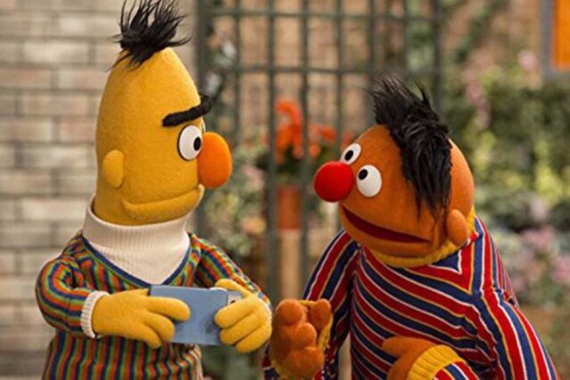 Divulgação Bert e Ernie, personagens da série 'Vila Sésamo'.
