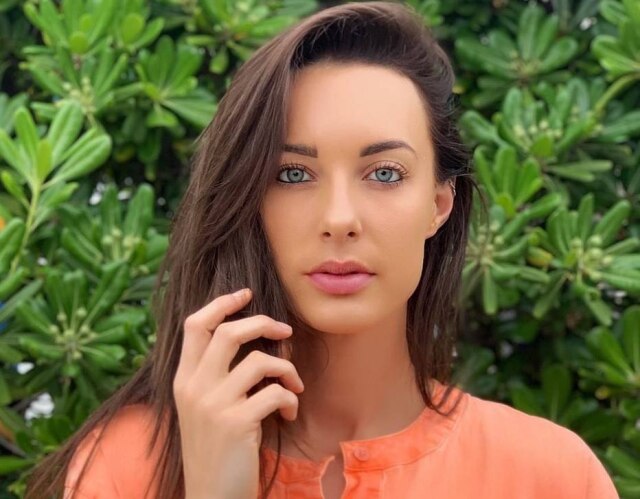 Instagram/@emilyhartridge A youtuber Emily Hartridge tinha 35 anos e também era apresentadora de TV.