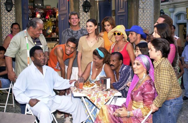 Globo / Divulgação Pelé em participação na novela 'O Clone'