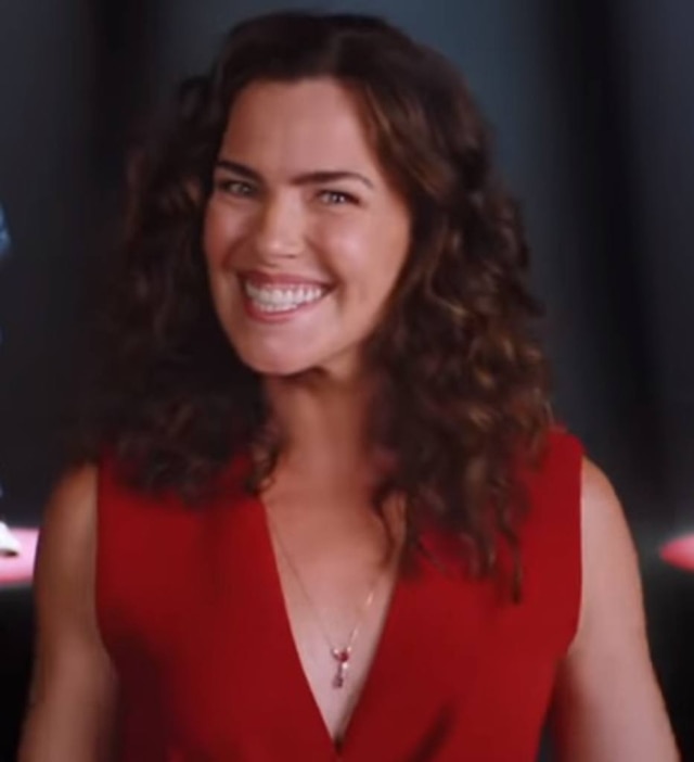 Reprodução de informe publicitário (2020) / Santander Ana Paula Arósio em propaganda do banco Santander, veiculada em agosto de 2020