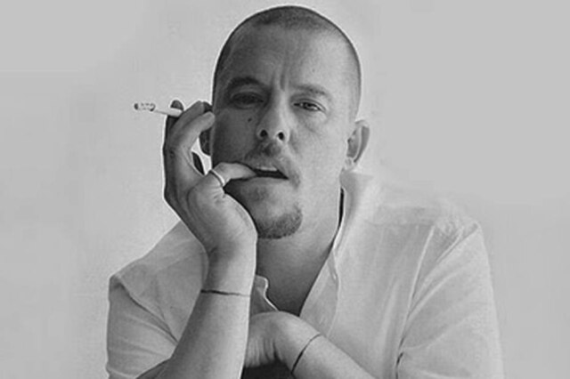 Divulgação O estilista Alexander McQueen