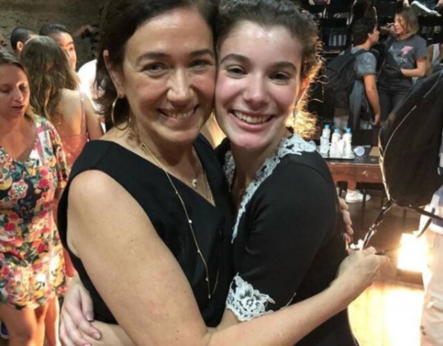 Instagram/@lilia_cabral Lília Cabral e sua filha Giulia.