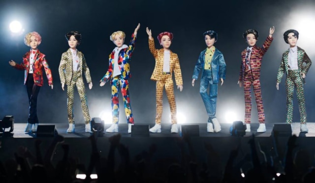 Twitter/@Mattel Integrantes do BTS em linha de bonecos da Mattel.