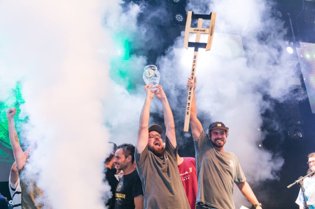 Daniel Zimmermann Pela primeira vez, o festival premiou os melhores brewpubs. Ganhou a Salvador Brewing, que fica em Caxias do Sul, RS