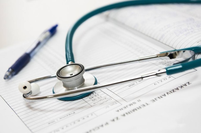 Pixabay Segundo especialista, risco de algo dar errado em uma cirurgia plástica é menos de 1% quando todas as precauções são tomadas