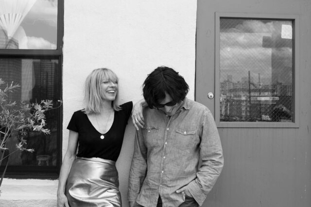 Annabel Mehran / Divulgão Kim Gordon e Bill Nace se apresentam emSão Paulo esta semana.