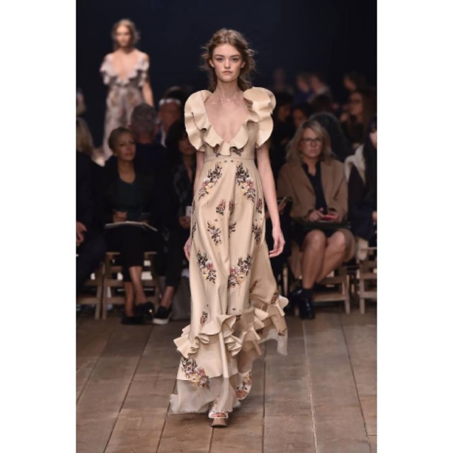 Divulgação Alexander McQueen primavera/verão 2016