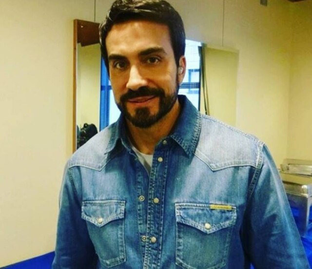 Instagram/@pefabiodemelo Padre responde a quem fala do cabelo e barba grandes dele.