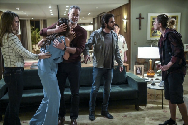 Estevam Avellar/Globo/Divulgação No episódio da última terça-feira, 29, de 'A Força do Querer', Ivana revelou ser transgênero.