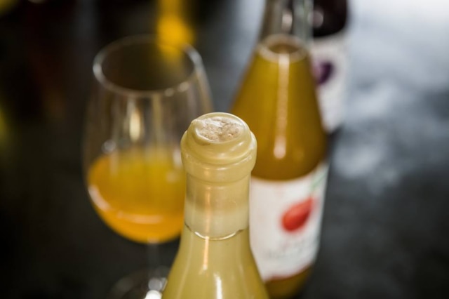 Bebidas fermentadas nãoo convencionais, como as da Cia. dos Fermentados, estão em alta entre produtores.