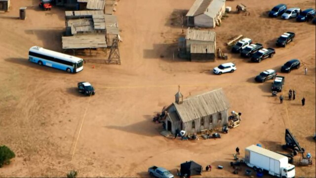 KOB TV News/Handout via REUTERS Vista aérea do set de filmagem de 'Rust'