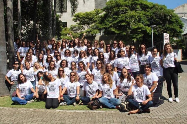 https://www.instagram.com/p/BSekSfZjW_v/?taken-by=caiapitanga Atrizes da globo se unem em apoio à figurinista Su Tonani, vítima de assédio.
