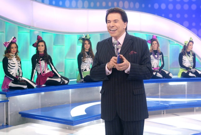 Roberto Nemanis/ SBT O apresentador revelou no último domingo, 14, que estava no quarto capítulo da série e pediu para Maísa não dar spoilers