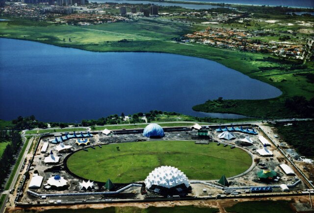 Reuters Vista aérea da área da Cidade do Rock do Rock In Rio 3, em 2001, no Rio de Janeiro.