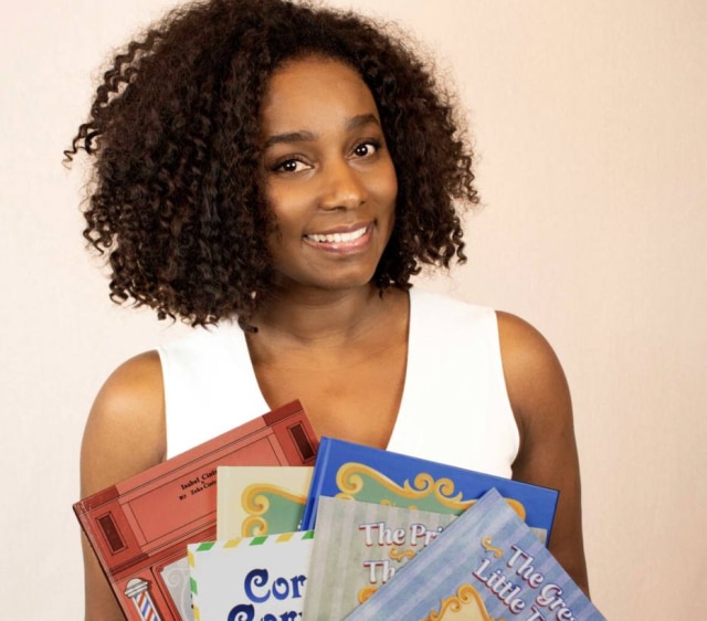 A escritora Isabel Cintra, autora do livro infantil 'Corvo-Correio'