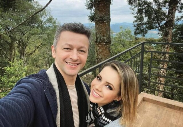 Instagram/@sandyoficial Sandy e Lucas Lima estão casados há 14 anos.