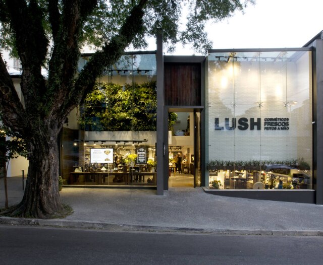 Divulgação Fachada da Lush, em São Paulo