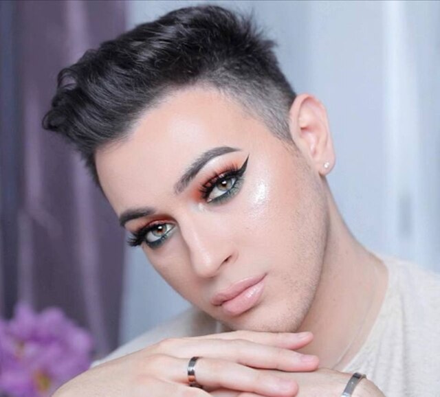 Conheça Manny Mua O Primeiro Homem A Estrelar Uma Campanha Da