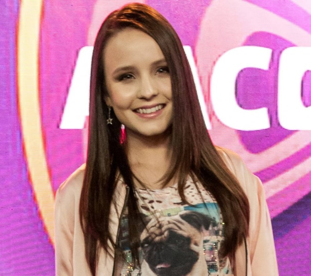 Fabio Guinalz/Agência Estado Larissa Manoela aderiu à dieta de Mayra Cardi, que recebeu críticas de outros clientes.