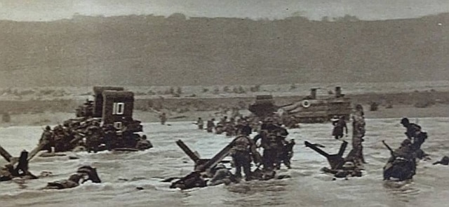 Desembarque dos Aliados na costa da Normandia em 1944. 