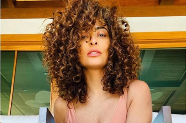 Instagram / @julianapaes Juliana Paes começou seu processo de transição capilar em 2015
