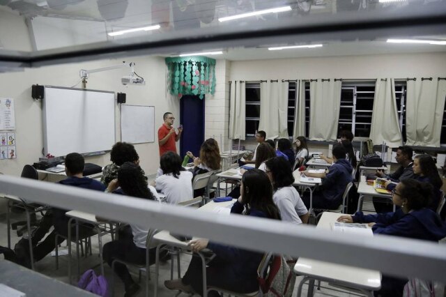 Protea Associação Brasileira de Captadores de Recursos contabilizou grande mobilização no início da pandemia, ultrapassando R$ 6 bilhões doados. Ao mesmo tempo, algumas ONGs acabaram fechando as portas