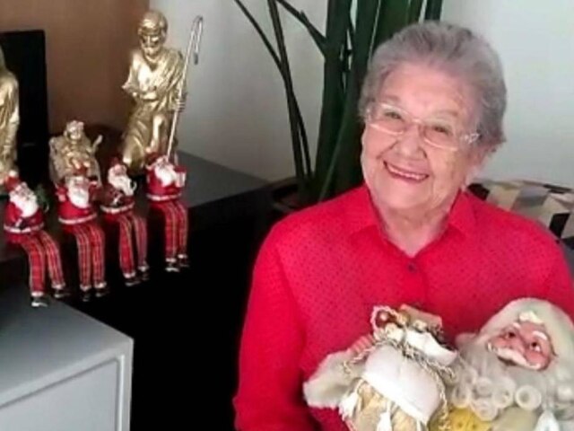 Reprodução Instagram/ @vovopalmirinha Vovó Palmirinha recebeu alta nesta quinta-feira, 24