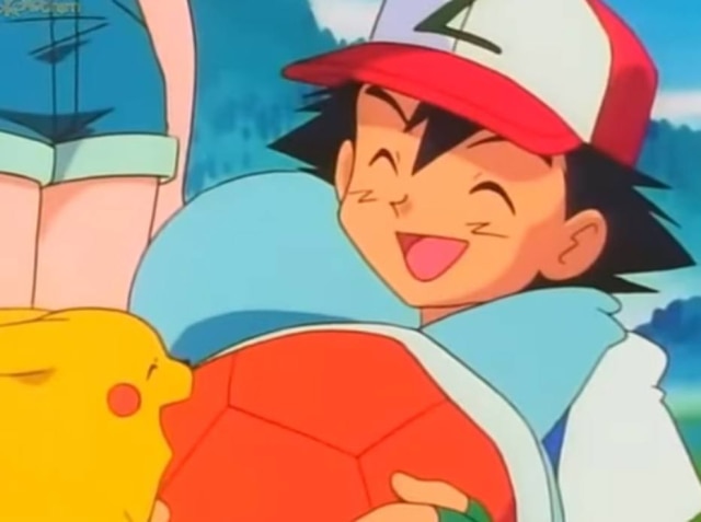 Reprodução / YouTube O adolescente Ash Ketchum era apresentado ao mundo há nada menos que 19 anos, já que o primeiro capítulo da série foi ao ar na TV japonesa em 1º de abril de 1997; você deve se lembrar de sua mãe preocupada com você assistindo ao "desenho que causava epilepsia" um pouco depois, já que por aqui foi lançado em 1999