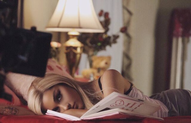 Instagram/@arianagrande Ariana Grande no clipe da música 'Thank U, Next'.