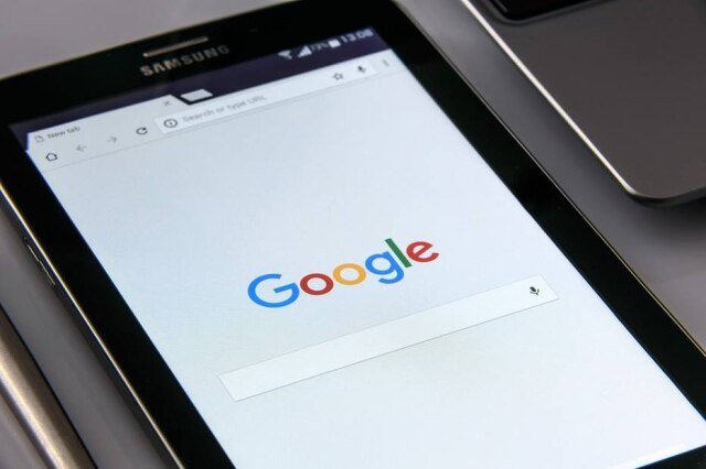 Pixabay/@PhotoMIX-Company Parceria entre Google eThink Olga ajuda mulheres a denunciarem assédio no carnaval.