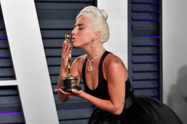 Dia Dipasupil/Getty Images/AFP Lady Gaga participou da festa da Vanity Fair após o Oscar 2019.