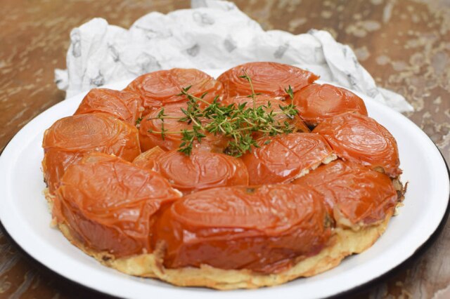 Victoria Roman Tarte tatin de tomates recheados com queijo de cabra, d'A Torteria.