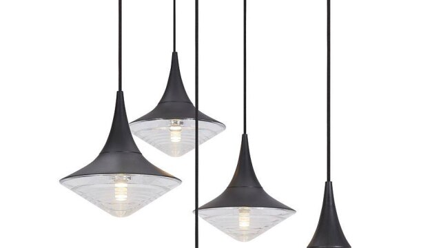 divulgação Flood, pendente de metal da coleção Club, de Tom Dixon