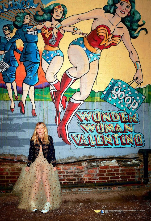 Terry Richardson for Valentino A atriz Gwyneth Paltrow colaborou com uma coleção cápsula em parceria com os estilista da Valentino