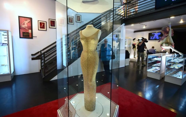 AFP PHOTO / FREDERIC J. BROWN O vestido usado por Marilyn.