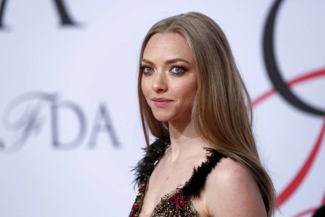 Reuters / Lucas Jackson A atriz Amanda Seyfried falou sobre os ataques de pânico que ela sofreu no palco enquanto apresentava uma peça