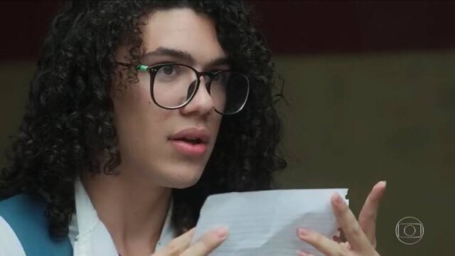 Reprodução de cena de 'Malhação: Vidas Brasileiras' (2018) / TV Globo Pedro Vinícius interpretando Michael em 'Malhação'.